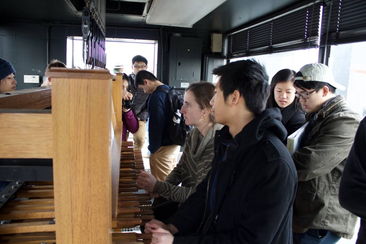 Meg and Keshane playing carillon